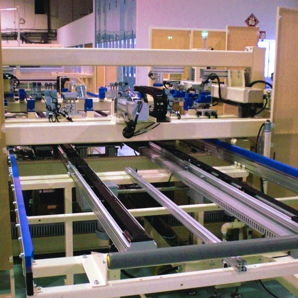 hirata-automated-assembly-system-panel-framing-machine-12